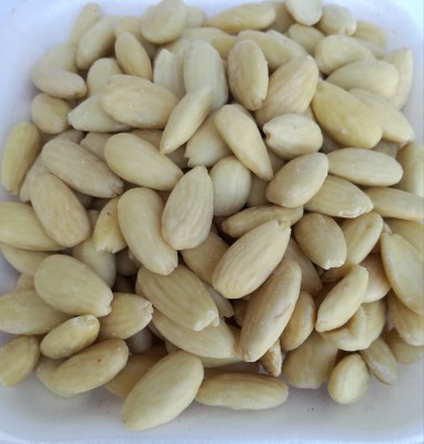 Mandula blans